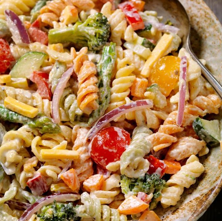 Poolside Veggie Pasta Salad